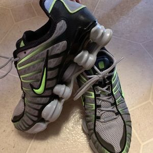 Unisex Nike Shox